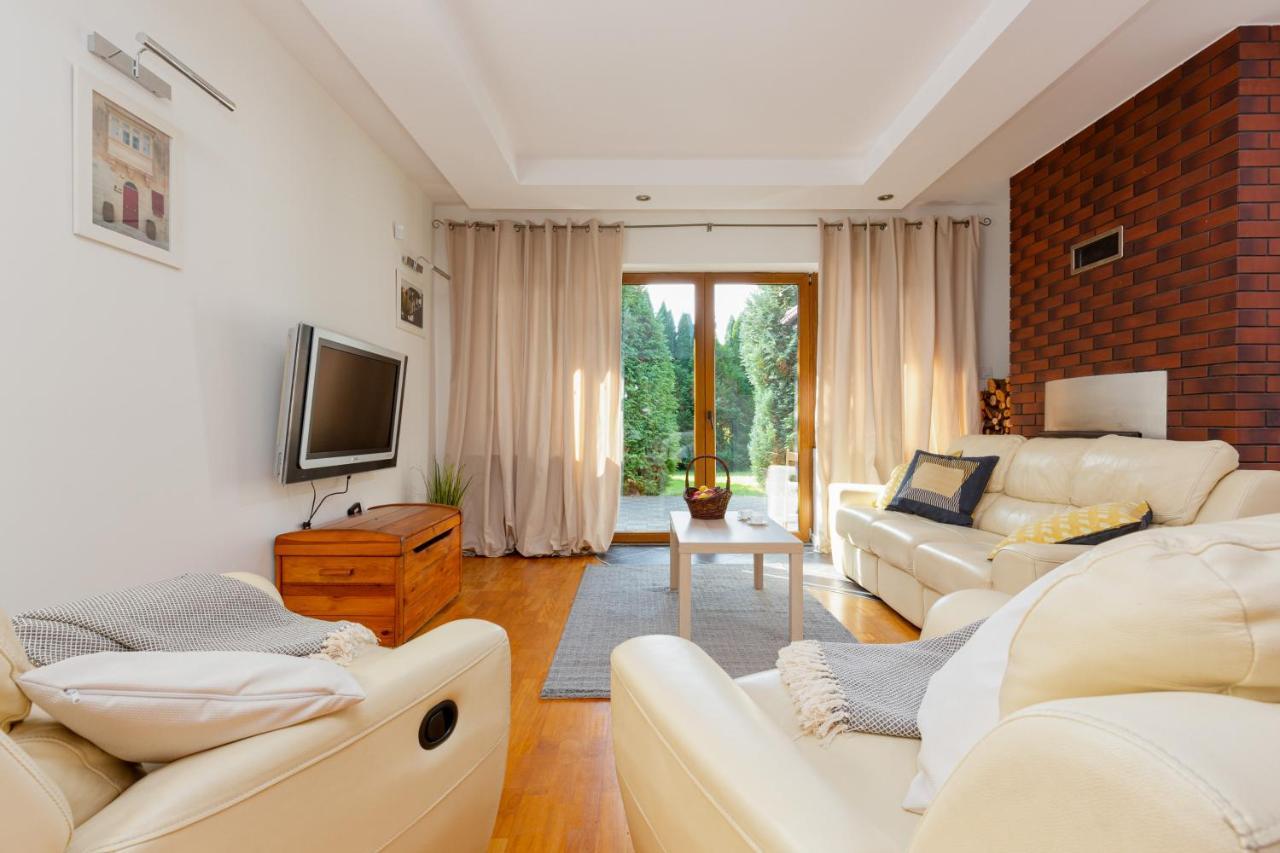 Holiday House Cinema Experience Warsaw Michalowice By Renters Villa Luaran gambar